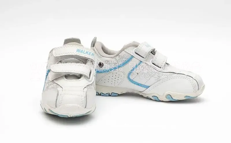 球速体育下载安装百度百聘2024 时尚女式板鞋：引领潮流的必备
单品