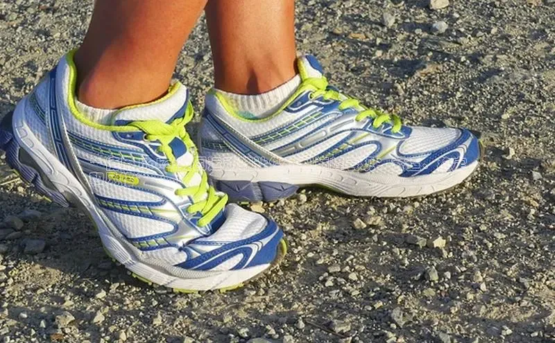 球速体育app登录入口百度手机卫士**使用 Hoka 美国运动鞋让您达到巅峰表现：舒适、稳定
和风格**