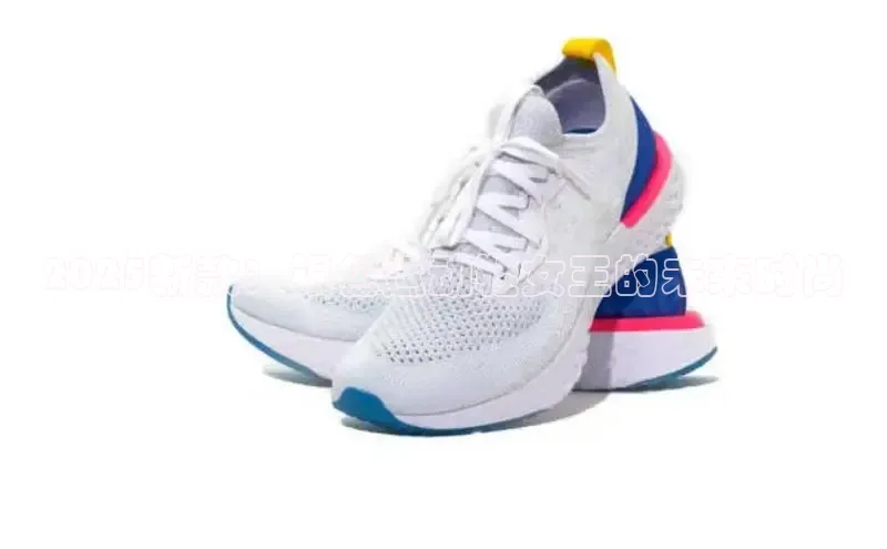 2025新款：银色运动鞋女王的未来时尚